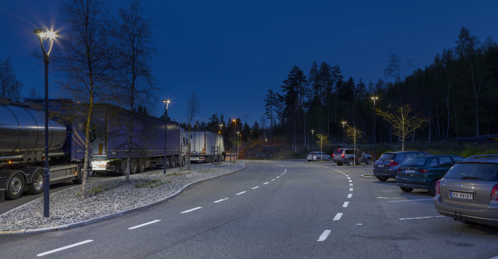 LED Street Lights: Solar Solutions, Smart City Integration & FAQs for 2024