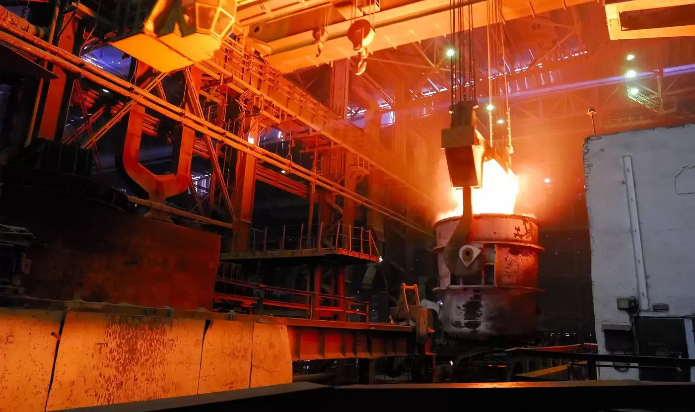 How does the hylele UFO high bay light improve operational efficiency by incorporating motion sensing technology?