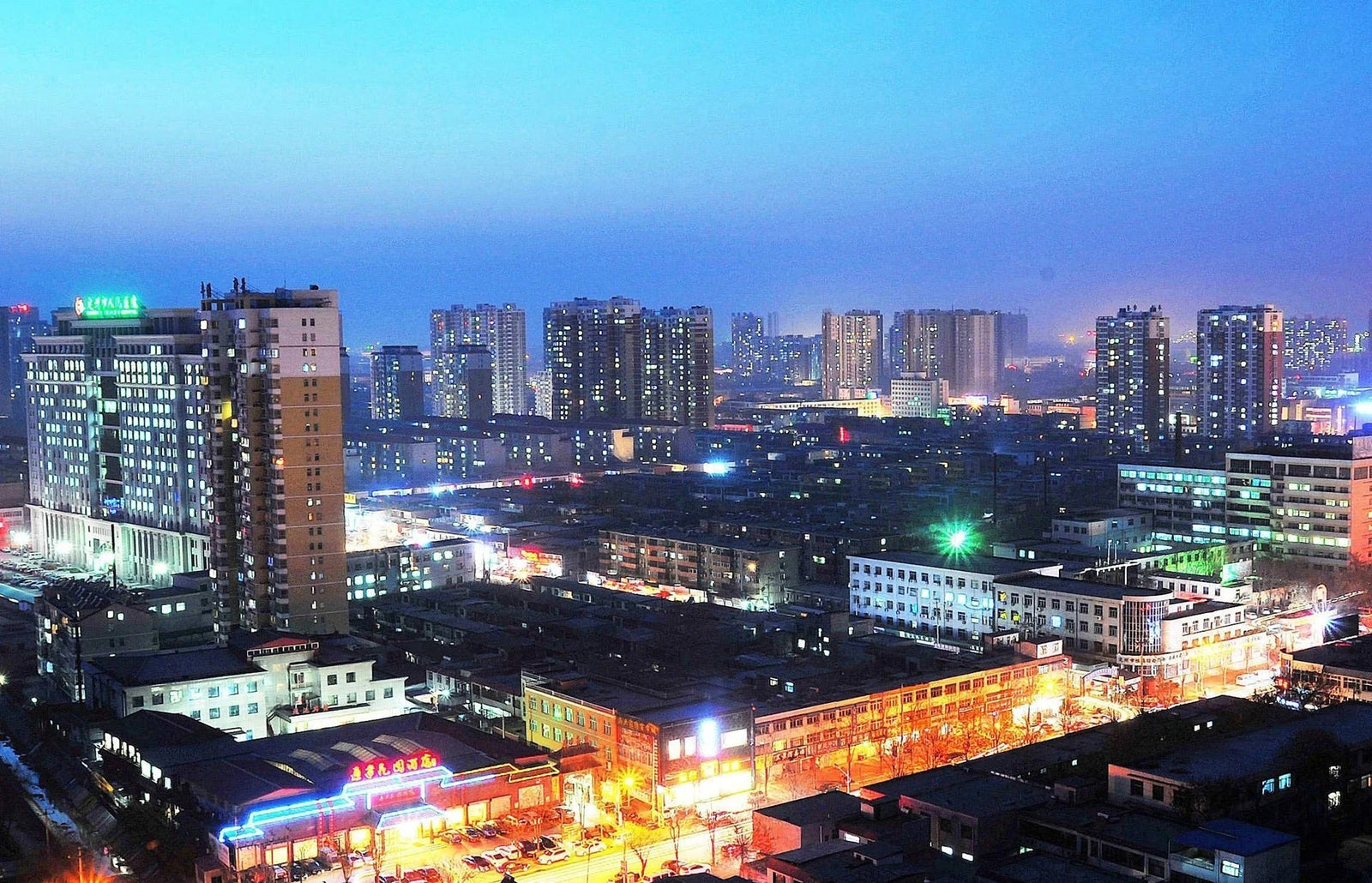 How can hyele LED zone lighting reshape the standards for high-efficiency and smart city lighting?